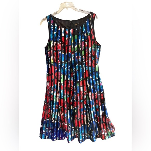 ile new york Dresses & Skirts - Sleeveless Floral A-line Dress Size 16